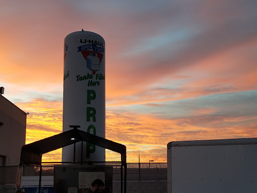 Truck Rental Agency «U-Haul of Riverside», reviews and photos, 1834 Spruce St, Riverside, CA 92507, USA