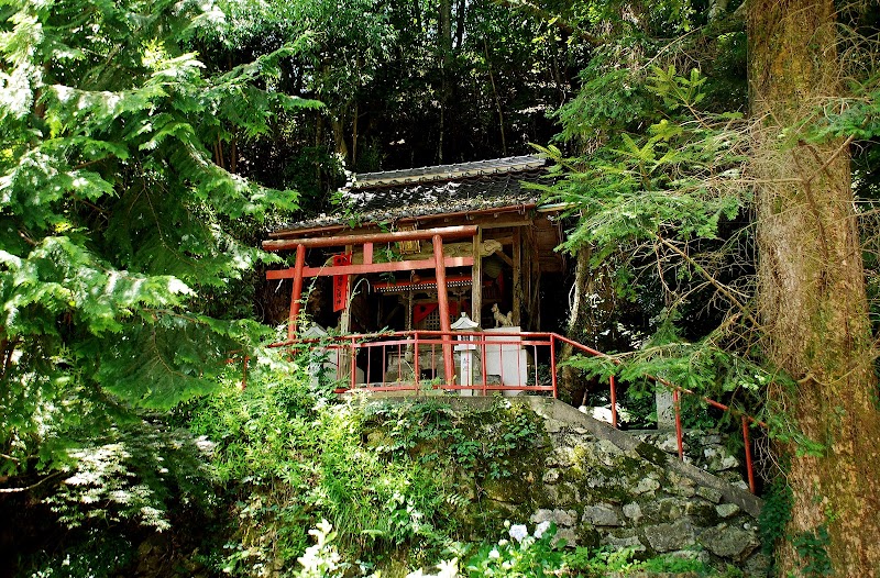 岩鼻稲荷神社