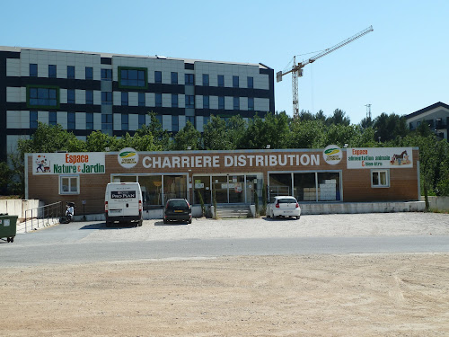 Magasin d'alimentation animale Charriere Distribution Meyreuil
