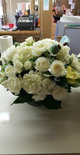 Florist «Davis Florist», reviews and photos, 4201 Locust Ln, Harrisburg, PA 17109, USA