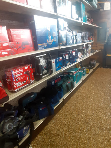 Pawn Shop «P&A Pawn And Gun», reviews and photos, 150 1st Ave E, Hendersonville, NC 28792, USA