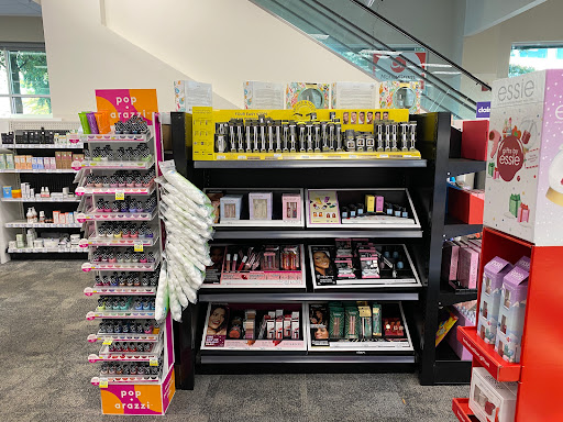 Drug Store «CVS», reviews and photos, 2121 15th St N, Arlington, VA 22201, USA