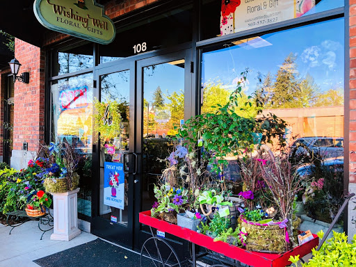 Wishing Well Flowers and Gift