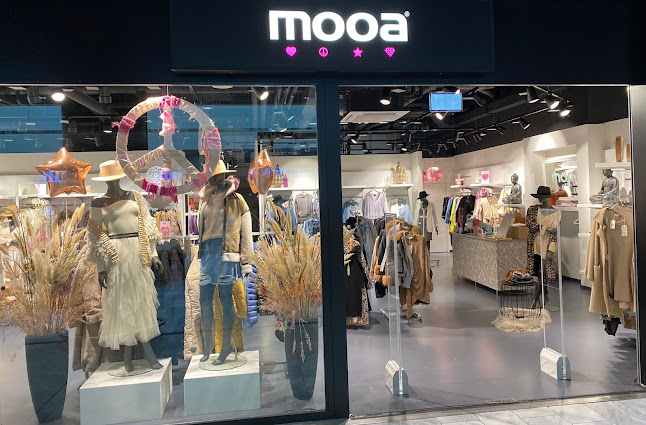 MOOA fashion