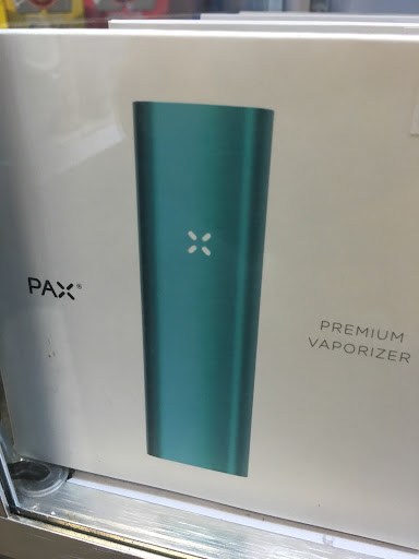 Vaporizer Store «HoneyComb HideOut Smoke Shop», reviews and photos, 467 E Plumb Ln, Reno, NV 89502, USA