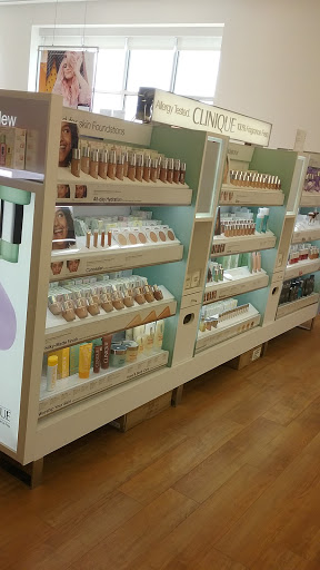 Hair Salon «Ulta Beauty», reviews and photos, 4651 1st Ave SE #3, Cedar Rapids, IA 52402, USA