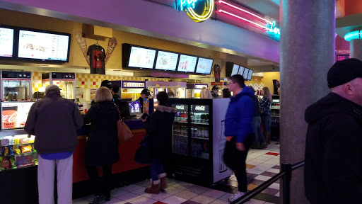 Movie Theater «Regal Cinemas Warrington Crossing 22 & IMAX», reviews and photos, 140 Easton Rd, Warrington, PA 18976, USA