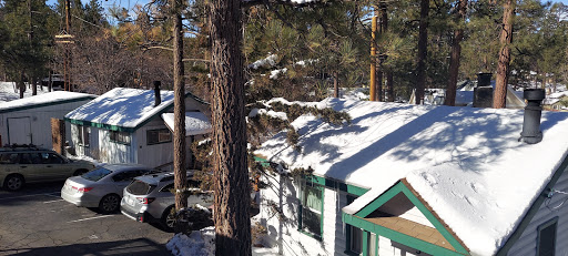 Hillcrest Suites & Cabins image