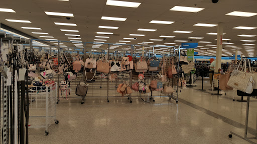 Clothing Store «Ross Dress for Less», reviews and photos, 933 Ann St, Montgomery, AL 36107, USA