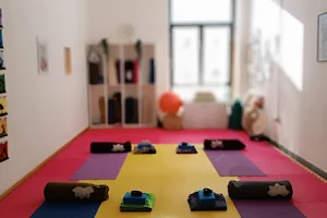 Studio Yoga & Tao image