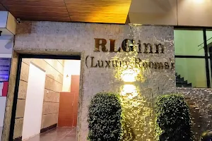 RLG Inn Luxury Rooms image