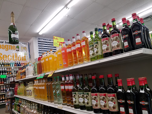 Liquor Store «Liquor Locker - Bloomington, MN», reviews and photos, 8090 Morgan Cir S, Minneapolis, MN 55431, USA