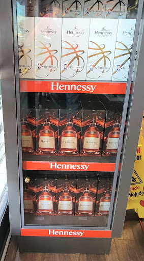 Liquor Store «1st Infinity Liquor Llc», reviews and photos, 114 Polo Park Blvd E, Davenport, FL 33897, USA