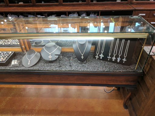 Hyo Silver, 1107 12th St, Bandera, TX 78003, USA, 