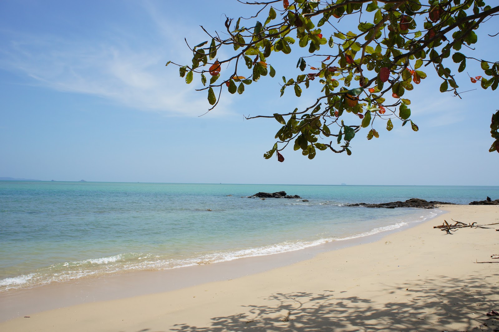 Laem Nga Beach'in fotoğrafı ve yerleşim