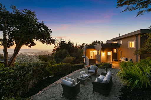 Remy Weinstein - REALTOR image