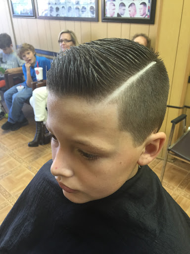 Barber Shop «Garys Royal barber shop», reviews and photos, 428 Mamaroneck Ave, Mamaroneck, NY 10543, USA