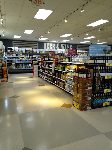 Shopping Mall «Tollgate Shopping Mall», reviews and photos, 474 S Locust St, Oxford, OH 45056, USA