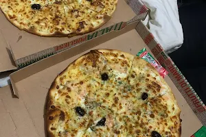 Délices Pizzas image