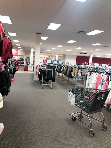 Clothing Store «Burlington Coat Factory», reviews and photos, 600 Northtown Dr, Blaine, MN 55434, USA