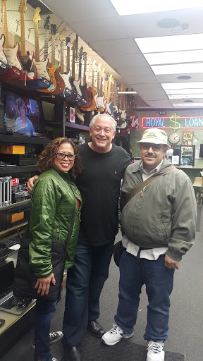 Pawn Shop «Royal Pawn Shop», reviews and photos, 428 S Clark St, Chicago, IL 60605, USA