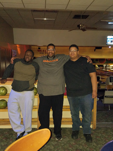 Bowling Alley «Sunset Bowl», reviews and photos, 2015 N Lewis Ave, Waukegan, IL 60087, USA