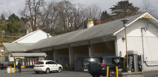 Derry St. Car Wash en Harrisburg