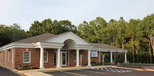 Fidelity Bank, 5700 Creedmoor Rd, Raleigh, NC 27612, USA, Bank