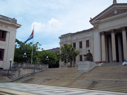 Facultad de Filosofía e Historia