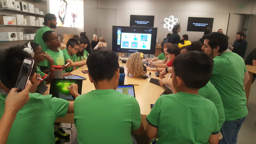 Computer Store «Apple Willowbrook Mall», reviews and photos, 2000 Willowbrook Dr, Houston, TX 77064, USA