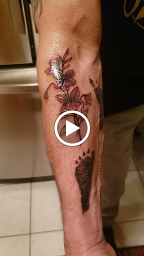 Tattoo Shop «Underground Tattoo», reviews and photos, 10 Budlong Rd unit 6, Cranston, RI 02920, USA