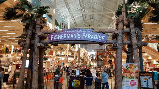 Sporting Goods Store «Bass Pro Shops», reviews and photos, 10040 Gulf Center Dr, Fort Myers, FL 33913, USA
