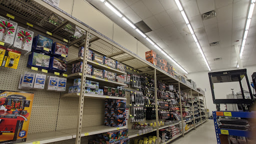 Hardware Store «Harbor Freight Tools», reviews and photos, 6808 W Greenfield Ave, West Allis, WI 53214, USA