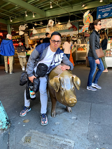 Tourist Attraction «Rachel the Piggy Bank», reviews and photos, Pike St, Seattle, WA 98101, USA
