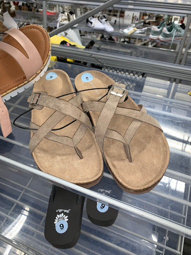 Clothing Store «Burlington Coat Factory», reviews and photos, 480 Boston Rd, Billerica, MA 01821, USA