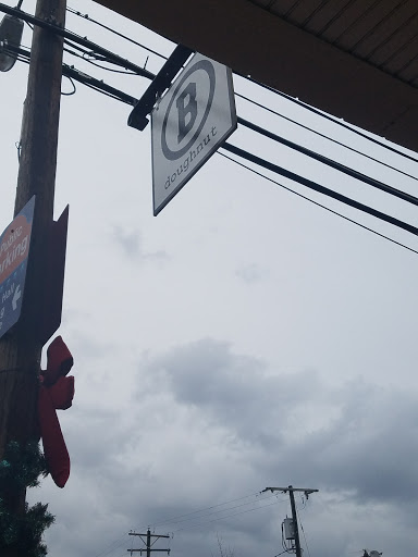 Donut Shop «B. Doughnut», reviews and photos, 7 Loudoun St SW, Leesburg, VA 20175, USA