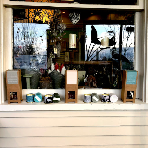 Florist «Petals & Vines», reviews and photos, 410 Main St E, Monmouth, OR 97361, USA