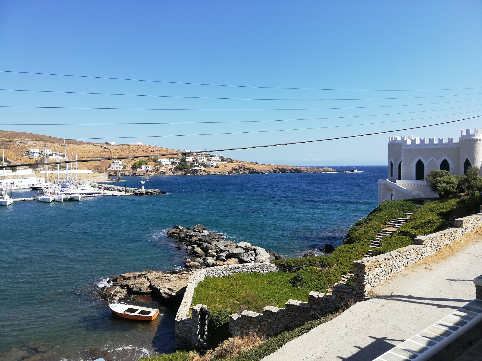 Foto de Paralia Loutra y el asentamiento