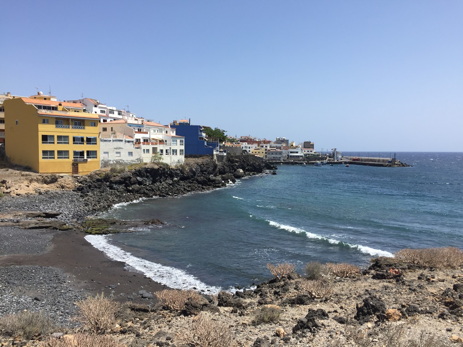 Foto av Playa la Maretas med brunsand yta