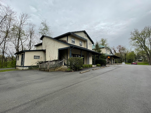 Grocery Store «Goshen General Store», reviews and photos, 11940 W U.S. Hwy 42, Goshen, KY 40026, USA