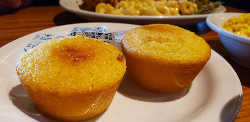 American Restaurant «Cracker Barrel Old Country Store», reviews and photos, 1162 Wayne Ave, Chambersburg, PA 17202, USA