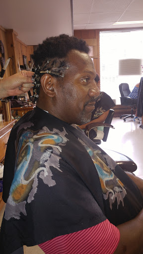 Hair Salon «James & Co Hair Syling Salon», reviews and photos, 137 E Grant St, Lancaster, PA 17602, USA