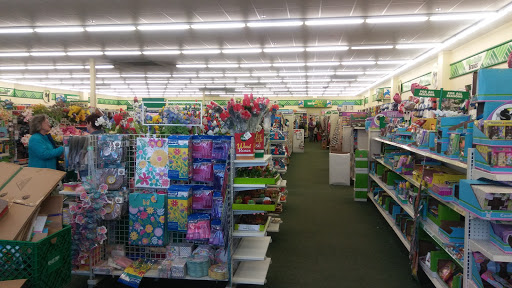 Dollar Store «Dollar Tree», reviews and photos, 2604 2nd Ave #1, Muscatine, IA 52761, USA