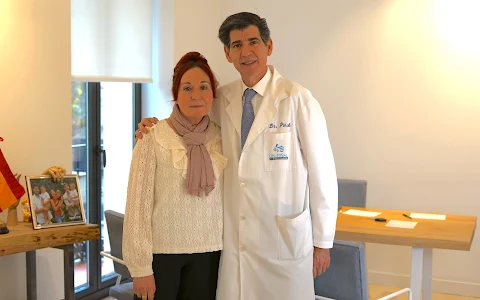 Dr. Piñal and Associates - Plastic Surgery and Hand image