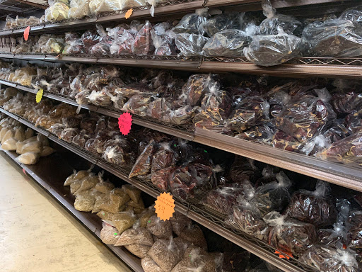 Grocery Store «Tienda Vallarta», reviews and photos, 115 E Main St, Monroe, WA 98272, USA