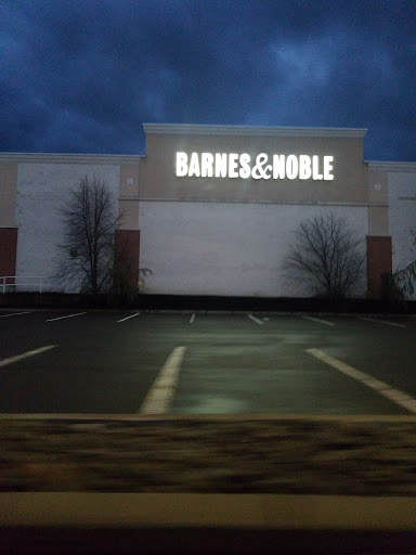 Book Store «Barnes & Noble», reviews and photos, 2443 Vestal Pkwy E, Vestal, NY 13850, USA