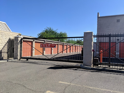 Self-Storage Facility «Public Storage», reviews and photos, 6443 W Bell Rd, Glendale, AZ 85308, USA