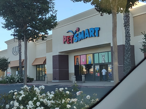 Pet Supply Store «PetSmart», reviews and photos, 1775 Alameda St, Compton, CA 90220, USA