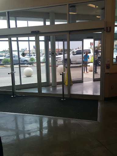 Grocery Store «H-E-B Grocery», reviews and photos, 7811 McPherson Rd, Laredo, TX 78045, USA