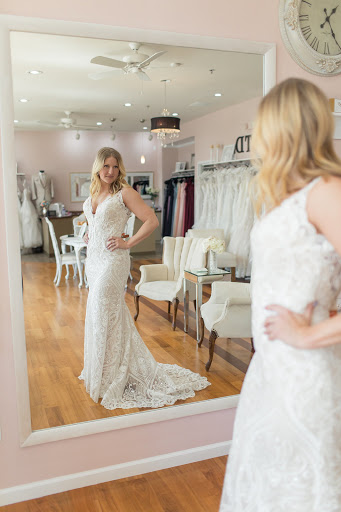 Bridal Shop «Here Comes The Dress», reviews and photos, 850 E 1050 N #101, Chesterton, IN 46304, USA